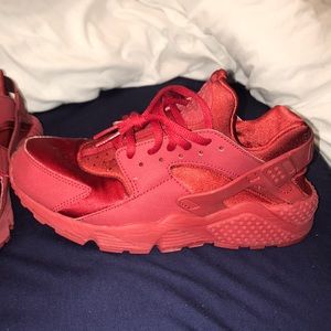 Red Nike Hurraches